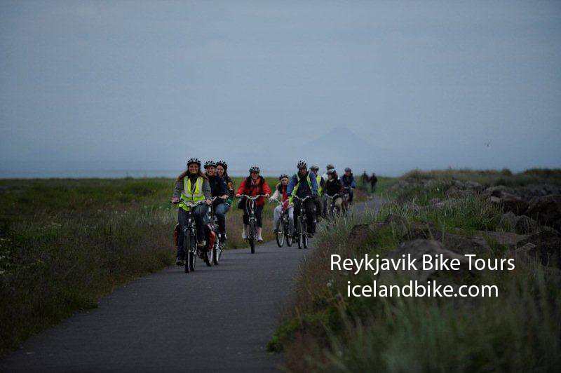 Bicycle tour at Midnight Reykjavik
